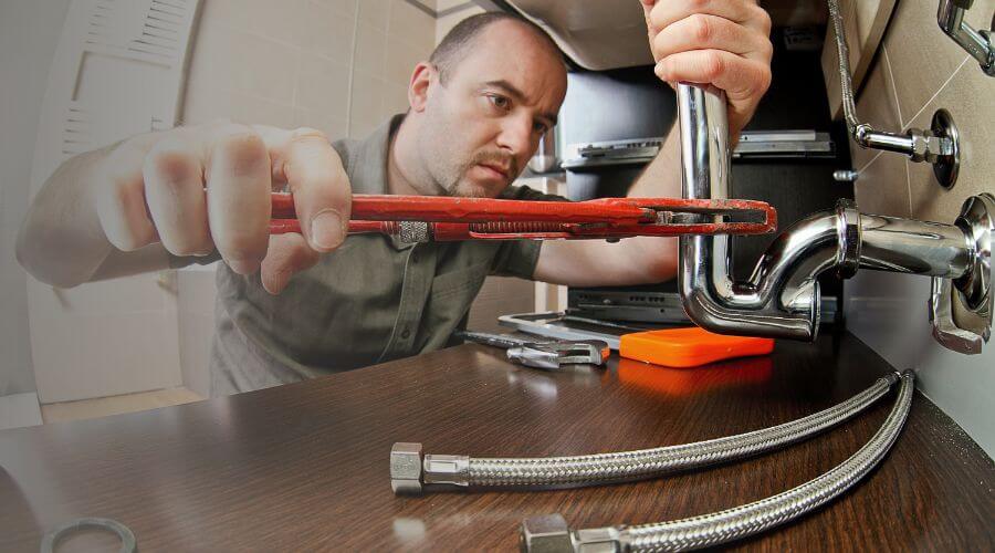 Expert burst pipe repair services in Worland, WY